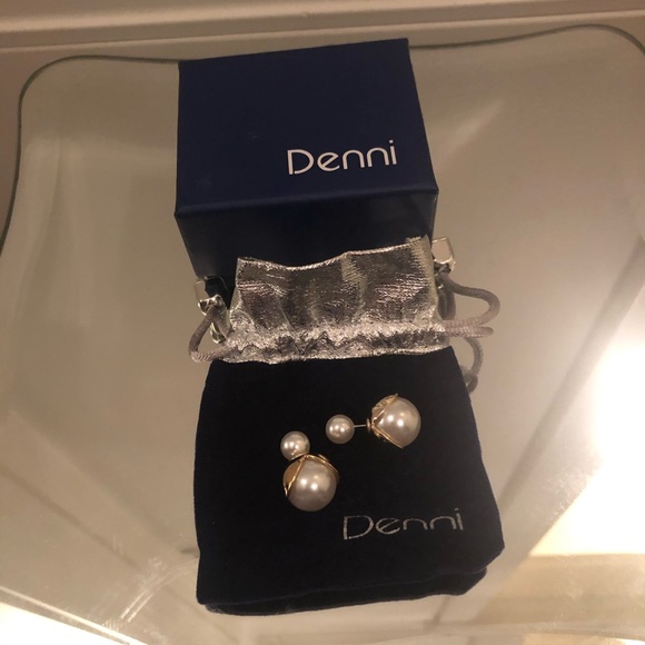 Denni Faux Pearl Earring